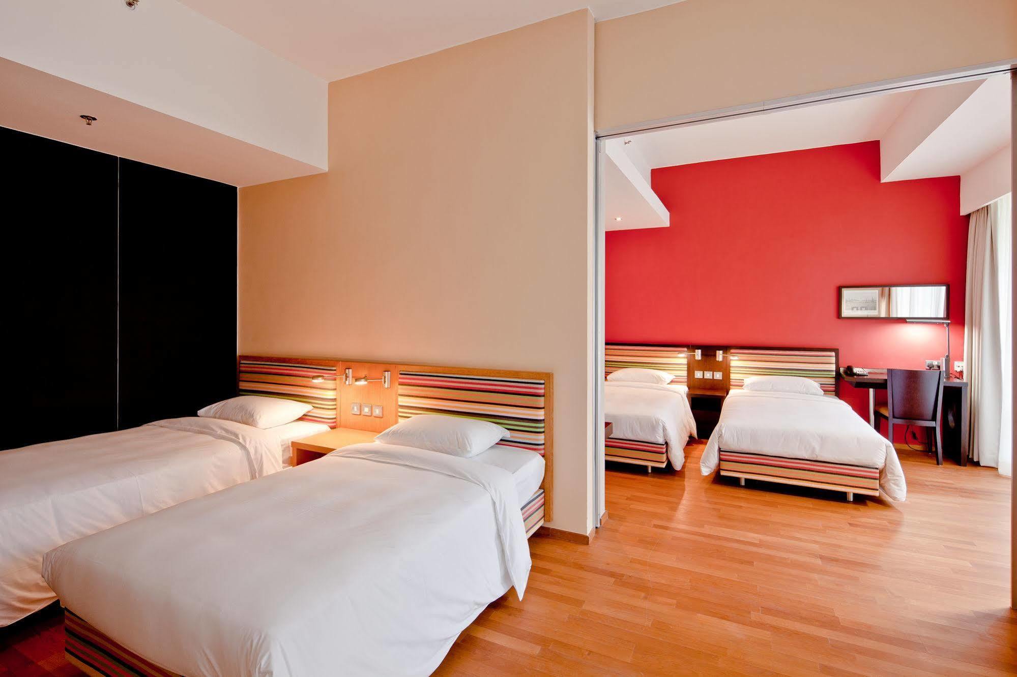 Y Loft Hotel Hong Kong Bagian luar foto